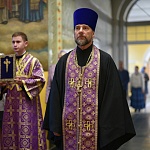 В Яранске совершили богослужения праздника Воздвижения Креста Господня