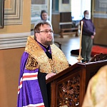 В Успенском кафедральном соборе состоялось молебное пение с акафистом Иисусу Сладчайшему