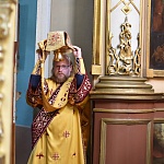 В Неделю 8-ю по Пятидесятнице, день памяти пророка Илии, глава епархии совершил Литургию в Успенском кафедральном соборе