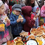 В детском саду «Родничок» города Котельнича прошла традиционная Покровская благотворительная ярмарка