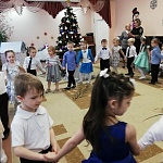 Священник поздравил воспитанников православного детского садика «Родничок» г. Котельнича с Рождеством Христовым