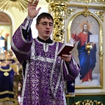 В Яранске совершили богослужения праздника Воздвижения Креста Господня